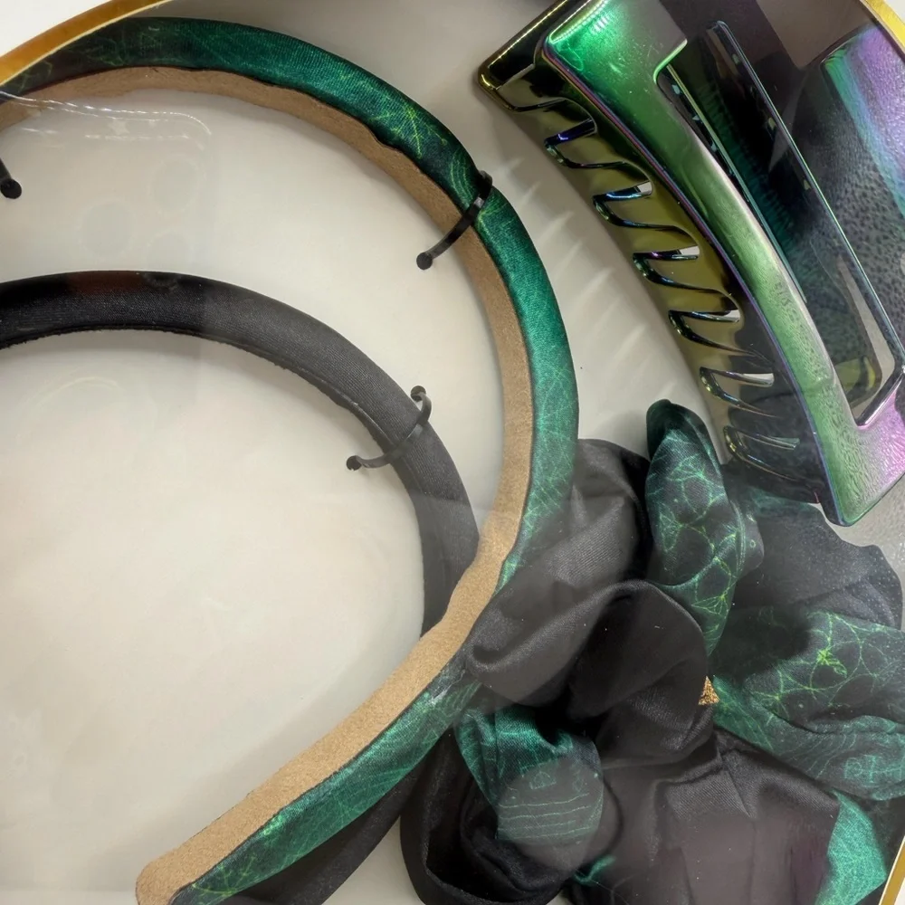 Scunci Wicked 4 piece Hair Accessory Set Elphaba NiB